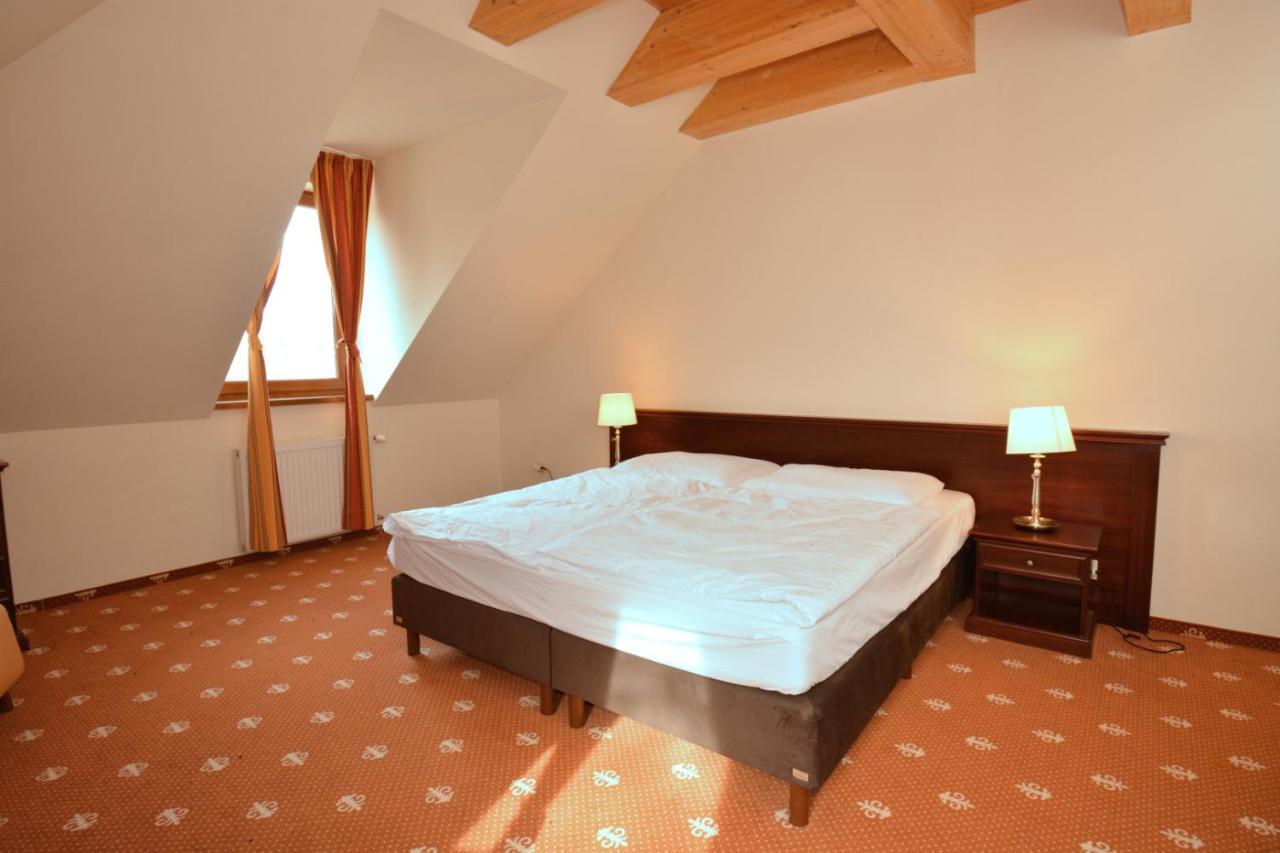 Hotel Hradna Brana Pozsony Kültér fotó