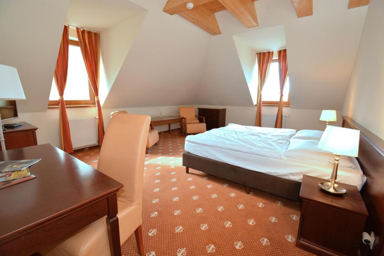 Hotel Hradna Brana Pozsony Kültér fotó